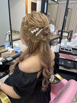 ミルクティー(Milk TEA) 編み込みハーフアップ