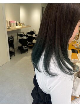 ハル 南平岸(HARU) グリーンがポイントの裾カラー♪/デザインカラー/ロングヘア