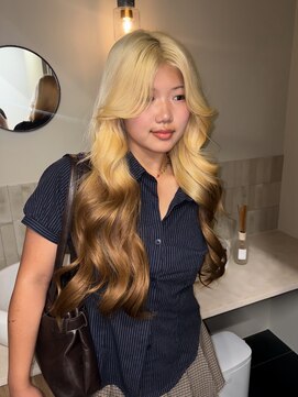 レイヤーウルフカット/デザインカラー