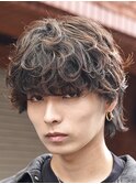 渋谷シャドウパーマ波巻きスパイラルパーマメンズマッシュウルフ
