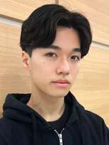 メンズサロン ブロック(Men's Salon bloc)&nbsp;センターパート カルマパーマ 韓国風マッシュ 20代 黒髪