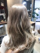 サロンドミルク 原宿(salon de MiLK)&nbsp;イルミナ艶ツヤベージュ