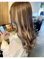 トロニー(TLONY)&nbsp;シールエクステハイライトカラー/柔らかベージュ　stylist/miaki