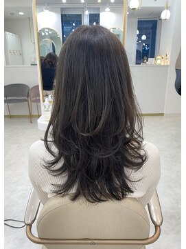 レミエ ダイカンヤマ(lemiie) 代官山 lemiie☆キレイめブルーブラックのウルフカット☆
