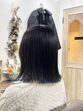 ホンネ(honne.) ブルーブラック×切りっぱなし