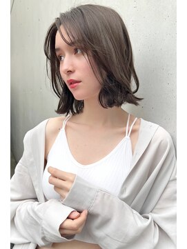 トルネード(TORNADO) 外ハネレイヤーボブ　n9.22