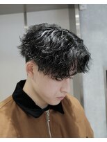 レイズ 名古屋(RAYS)&nbsp;波巻きパーマ センター分け