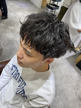 クオル 立川(QOL) 下ろしスパイキーショート 無造作癖毛風パーマ