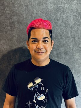 ベース(BASE) Cafe&Barber BASE×ピンク星人