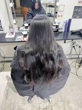 キング 高槻(K!ng) 縮毛矯正髪質改善ハイライトレイヤーカット高槻美容室エクステ