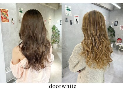 ドアホワイト(door white)の写真