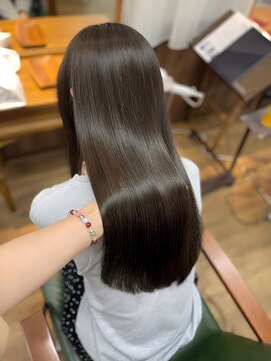 アンダーバーホワイト モデ 富田林店(_WHITE mode) 髪質改善ミルクティーベージュレイヤーカット