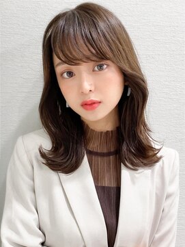 ラルユー 金山(LallYou) 大人のシンプル肩上レイヤーミディ