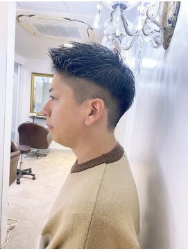 グランドライン(GRAND LINE) 《GRANDLINE友田千栄》メンズジェットモヒカン　韓国ヘア