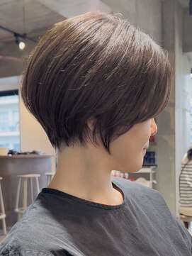 エリマ 横浜西口(elima) 横浜西口白髪染めショートボブベージュアッシュブラウンカラー