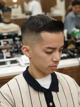 ザ チョップ ショップ ハラジュク(THE CHOP SHOP HARAJUKU) クルー + スキンフェード