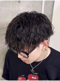 メンズツイストスパイラルパーマ　刈り上げマッシュ縦落ちパーマ