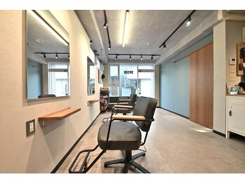 ブルック(BROOK)の写真/表参道エリアで経験を積んだstylistが手掛けるマンツーマンサロン◆納得の技術とプライベート空間を提供＊