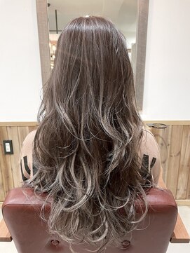 ノーム 横浜(NORM) バレイヤージュ3Dカラー