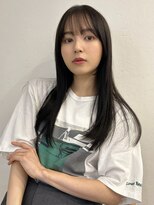 ヴィオットバイサロン(Viot by Salon)&nbsp;前髪あり長めバングフェイスレイヤーミディインナーグレージュ