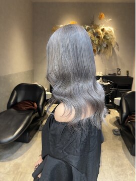 ロンド レア 天神大名店(Lond Le’a) 天神大名ダブルカラーケアブリーチハイトーンシルバーグレー