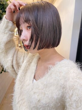 ロイオブジゼル(roi of GiseL) ミニボブ 丸みシュート 20代30代 アッシュカラー