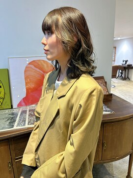 ヘアーアイストゥーレ(HAIR ICI TRE) レイヤー　ハイライト　オリーブカラー　担当桜桃
