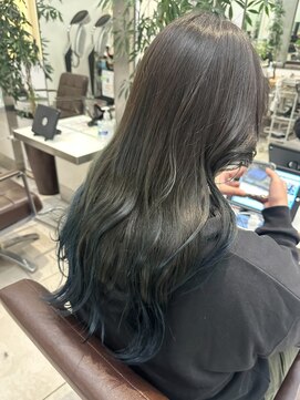 ブリッサ(brisa) 【brisa表参道】ブルーブラック/ロングレイヤー/グラデーション