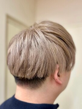 エターナルバイマティーナ(Eternal by MATINA) 【メンズショート　ホワイトグレージュ】 池袋美容室