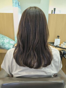 ウイバイファースト(u'i by first) ラベンダーピンク×ミディアムスタイル