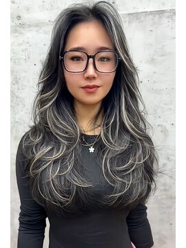 ヌエン 渋谷(NU/EN) ハイライト/バタフライレイヤー/ハッシュカット/バレイヤージュ