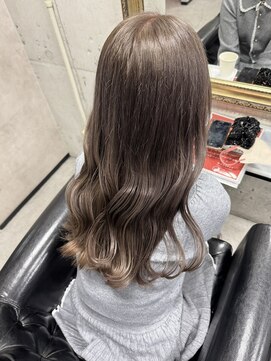 ルノン(LUNON) 黒髪クラゲヘアーオリーブグレー小顔ココアベージュ