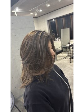 レーヴ(REVE) 韓国風　ハイライトバレイヤージュ　ミルクティーカラー