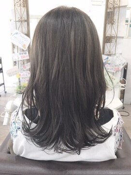 エルズ 大宮店(ailes) グレージュ[大宮/大宮駅/大宮ショート/大宮パーマ/ショート]