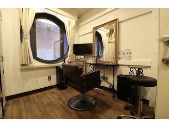 アグラン 梅田本店(a Gland)の写真/【大阪梅田/駅10分】《完全個室あり》周りに気兼ねなく、小さなお子様とご一緒に親子で通える隠れ家サロン