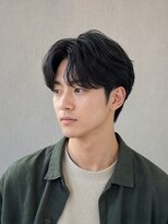 モト 船橋(moto)&nbsp;韓国メンズセンターパート艶黒髪ダウンパーマナチュラル船橋
