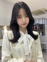 フォンズ(FONS)&nbsp;上品愛されくびれヘア黒髪 艶カラー顔まわりカット 20代30代40代