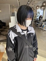 シェル 津山の手店(shel)&nbsp;インナーカラー×ネイビーブルー20代30代切りっぱなし大人ボブ
