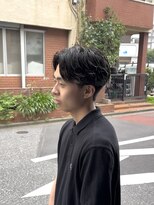 ガオプロデュースバイレボ(gao produced by revo)&nbsp;センターパート/ニュアンスパーマ/ダウンパーマ/ツーブロック