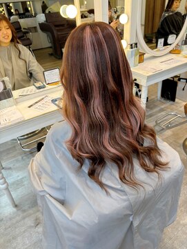 コル(CoL) ボブから80本エクステでハイライト風ロングに♪