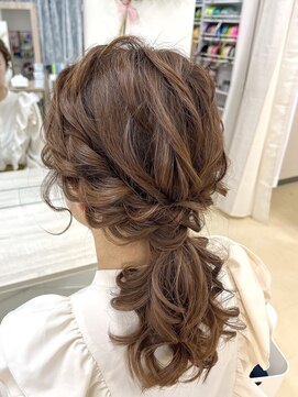 ベルデイズ 関内店(BELDAYS) ふんわりローポニー