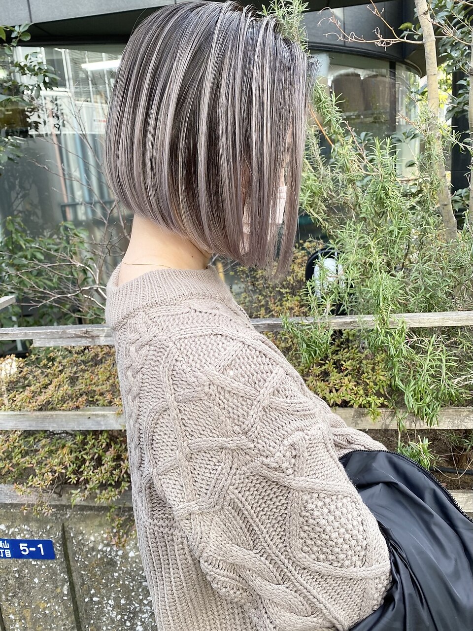 2025年春】ホワイトアッシュの髪型・ヘアアレンジ｜人気順
