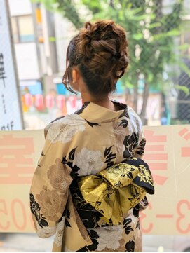 ヒデ美容室 浴衣ヘアアレンジ~高めのふんわりアレンジ