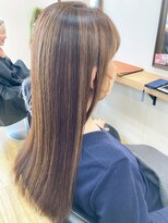 モーラ 鳳店(MOLLA)&nbsp;ナチュラル艶ストレート×極細ハイライト【鳳】