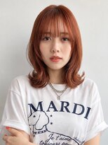 トリッカ シブヤ(TRICCA SHIBUYA)&nbsp;オレンジベージュ/鎖骨ミディアム/外ハネヘア/透明感カラー