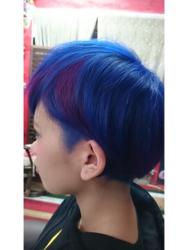 美容室キャンディー ベルベット(Candy Velvet) スペーシー宇宙ヘアー