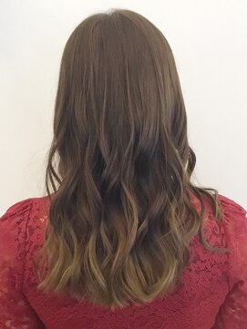 ヘアークリアー 春日部 大人可愛いアッシュベージュ×グラデーション/30代40代50代