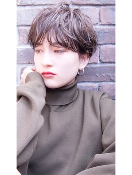 エイミー(Aimee) Aimee マッシュショート×アッシュグレージュ3Dカラー