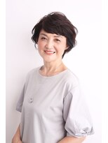 マグノリア オモテサンドウ(MAGNOLiA Omotesando)&nbsp;大人のショートヘアをパーマで柔らかくデザインしました。