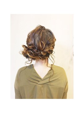 キキ 美容室(KIKI) 可愛いアップスタイル★